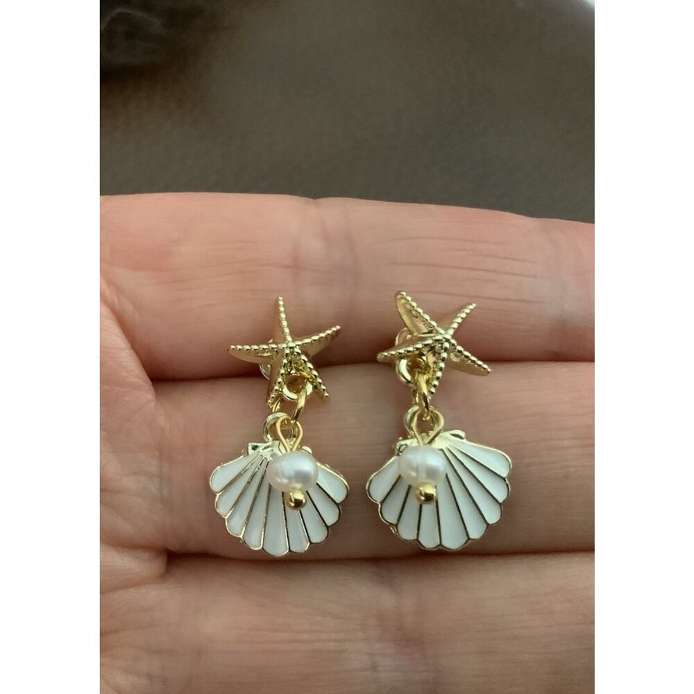 Anthropologie Seashell Earrings Starfish Pearl Gold Shell Boho 14k Plated Stud - Picture 7 of 9